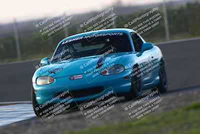 media/Jan-18-2026-CalClub SCCA (Sun) [[8bc6468723]]/Group 7 Race/Turn 1/